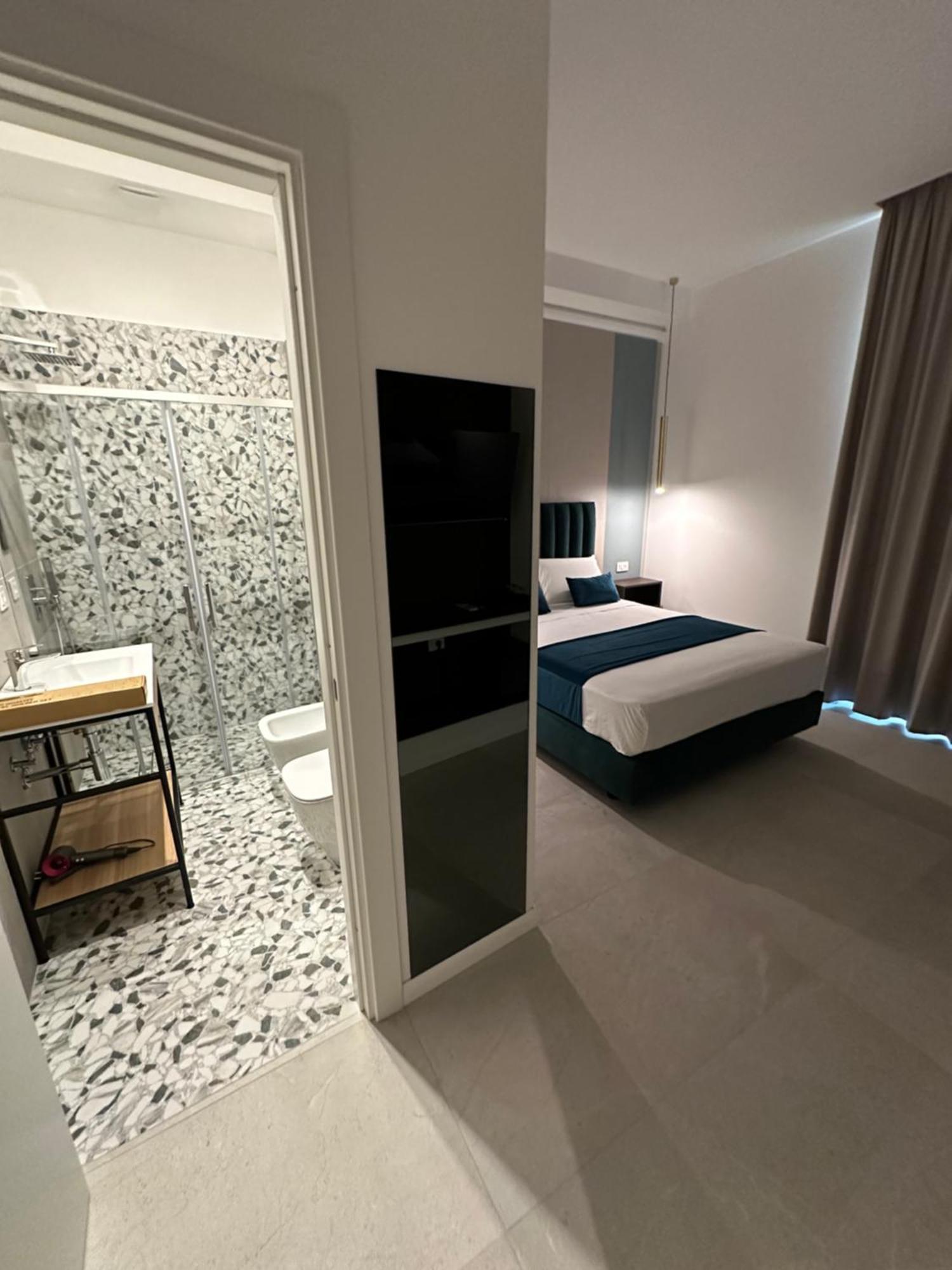 Hotiday Room Collection - Napoli Museo Suite Exterior photo