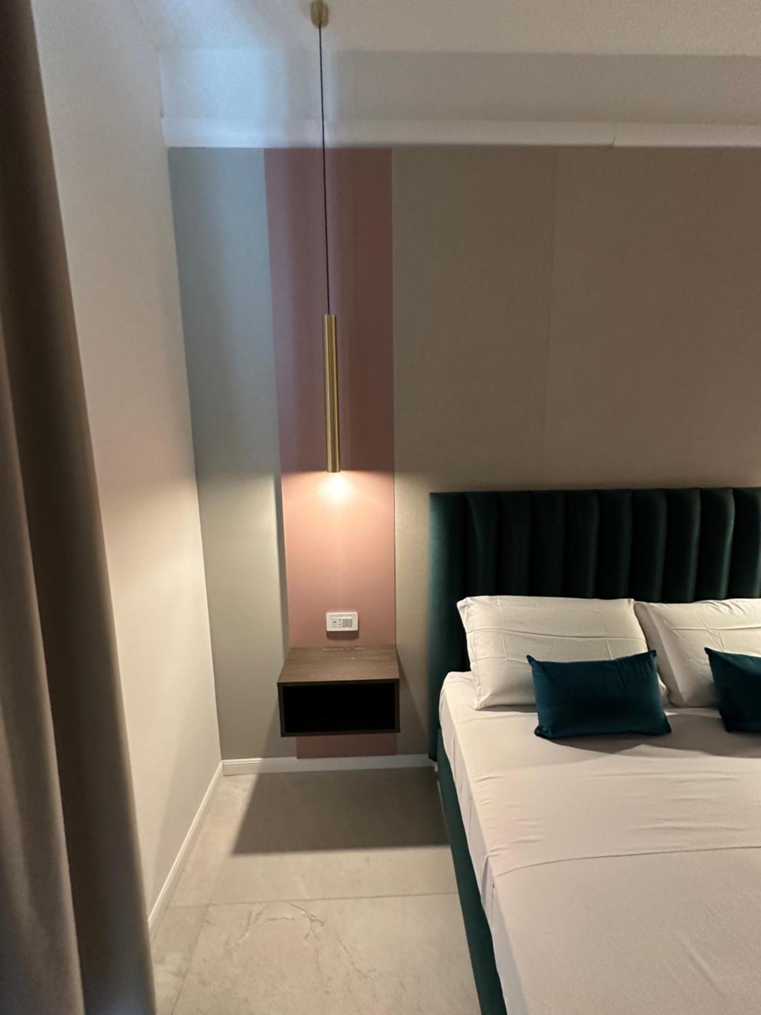 Hotiday Room Collection - Napoli Museo Suite Exterior photo